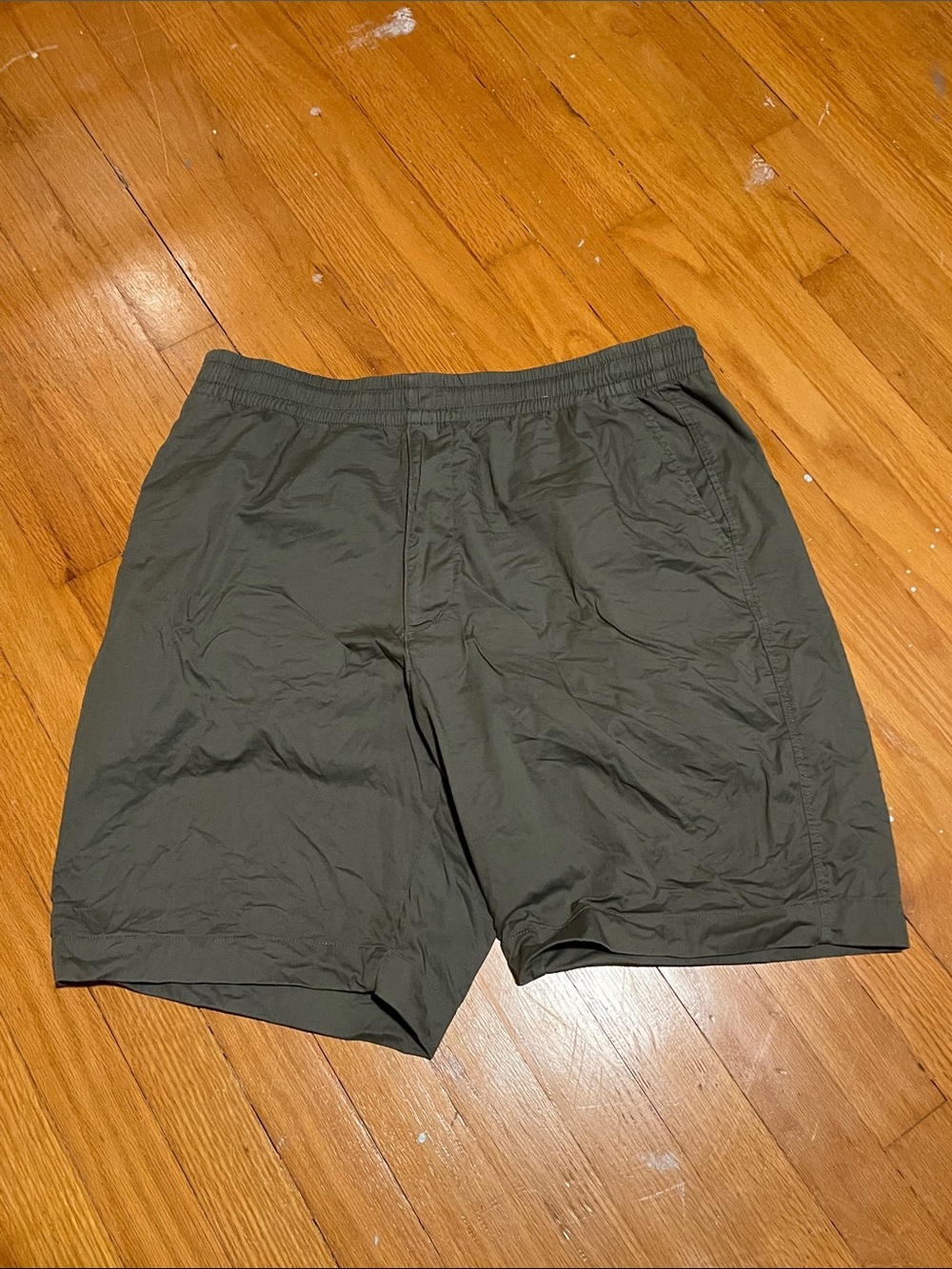 Uniqlo Men's Olive Utility Elastic-Waist cotton spandex Shorts